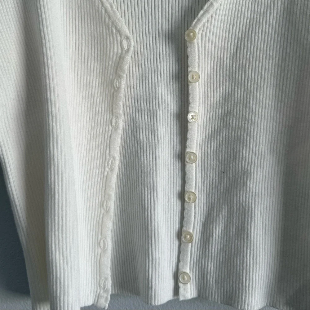 John Galt/Brandy Melville White Shannon Cardigan - Picture 4 of 7